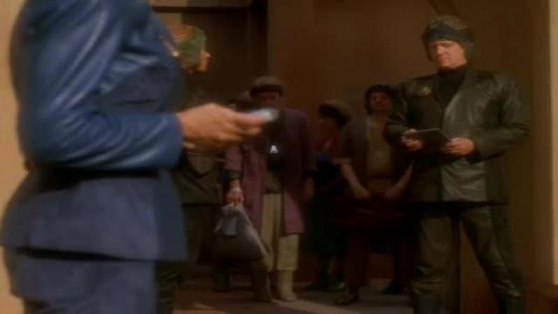 Кадры из сериала Звездный путь: Вояджер (1995)
