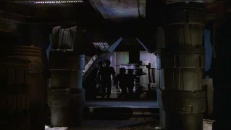 Кадры из сериала Звездный путь: Вояджер (1995)