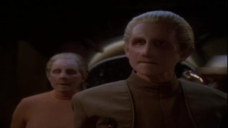Кадры из сериала Звездный путь: Дальний космос 9 (1993)