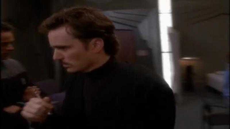 Кадры из сериала Звездный путь: Дальний космос 9 (1993)